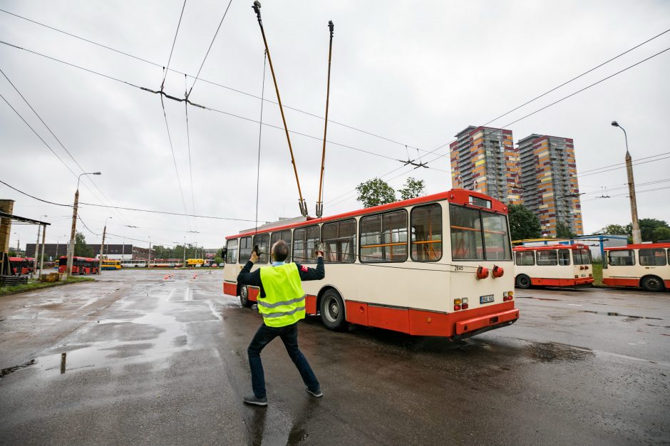 Sostinės viešojo transporto vairuotojai varžėsi meistriškumo varžybose