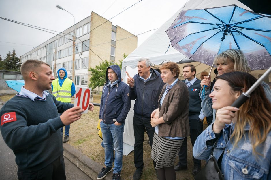 Sostinės viešojo transporto vairuotojai varžėsi meistriškumo varžybose