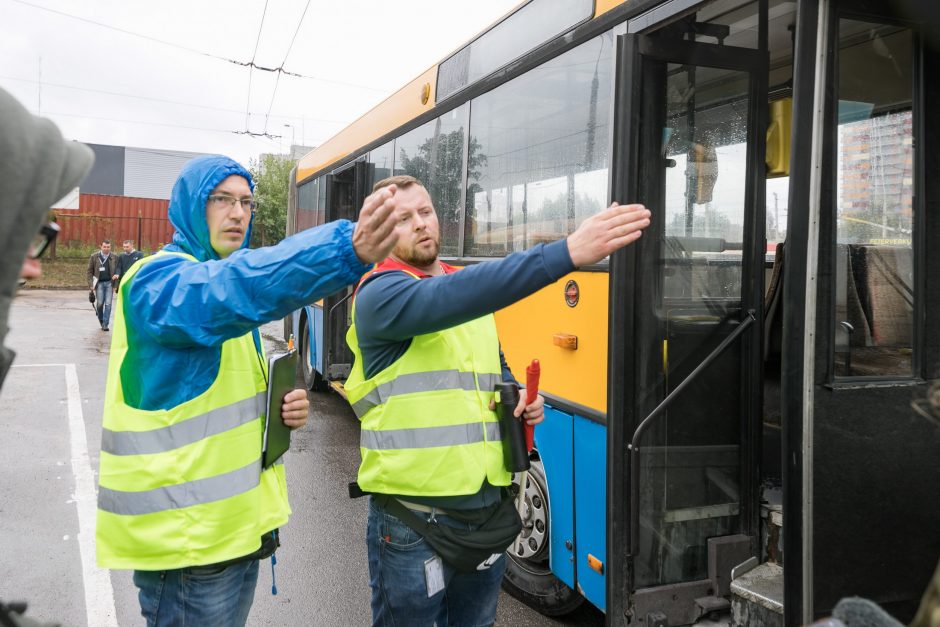 Sostinės viešojo transporto vairuotojai varžėsi meistriškumo varžybose