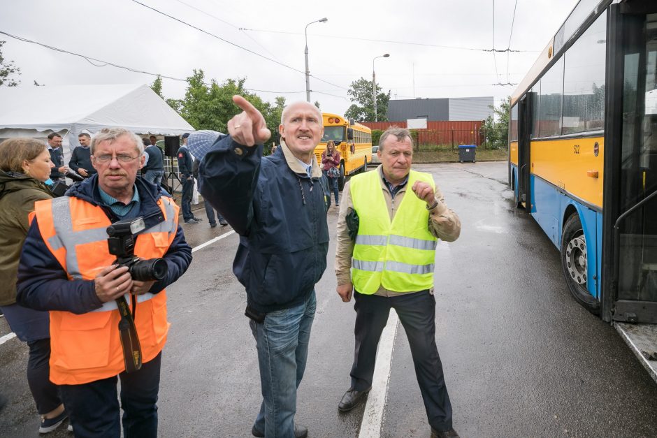 Sostinės viešojo transporto vairuotojai varžėsi meistriškumo varžybose