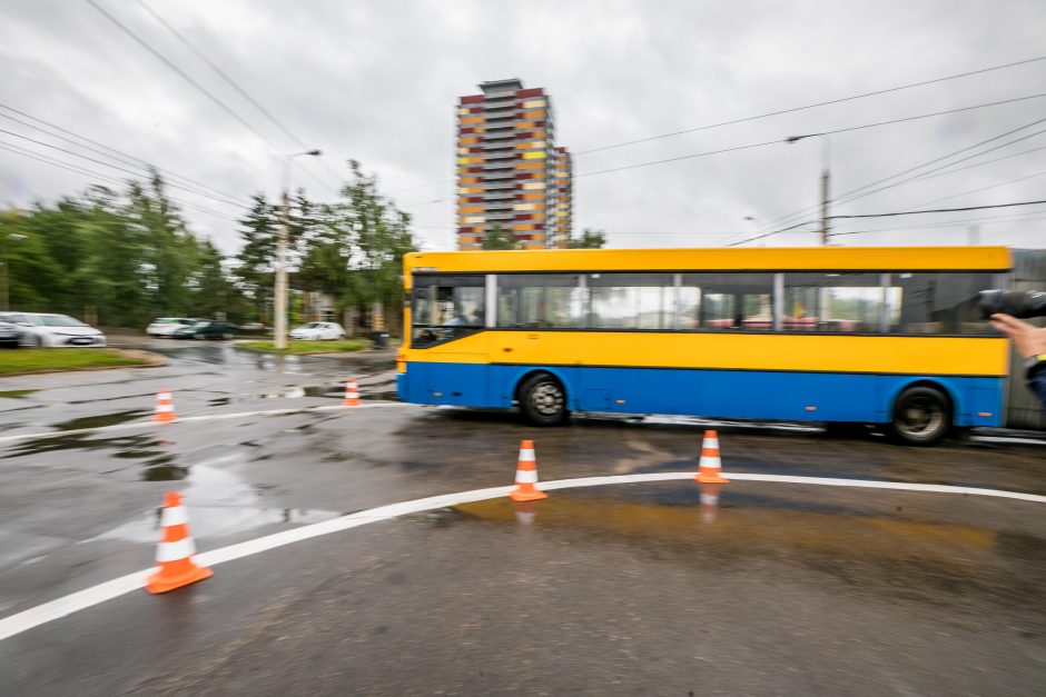 Sostinės viešojo transporto vairuotojai varžėsi meistriškumo varžybose