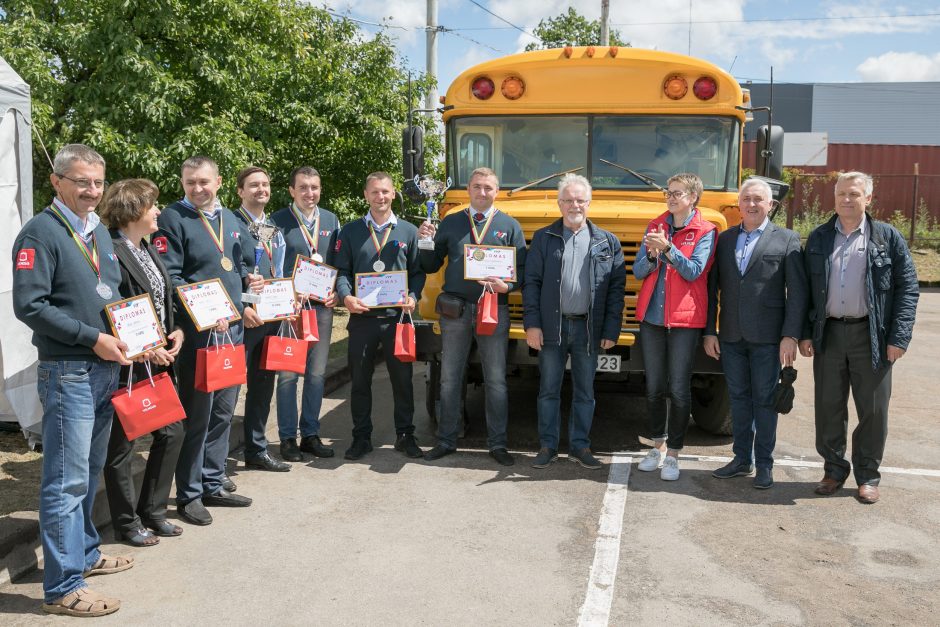 Sostinės viešojo transporto vairuotojai varžėsi meistriškumo varžybose