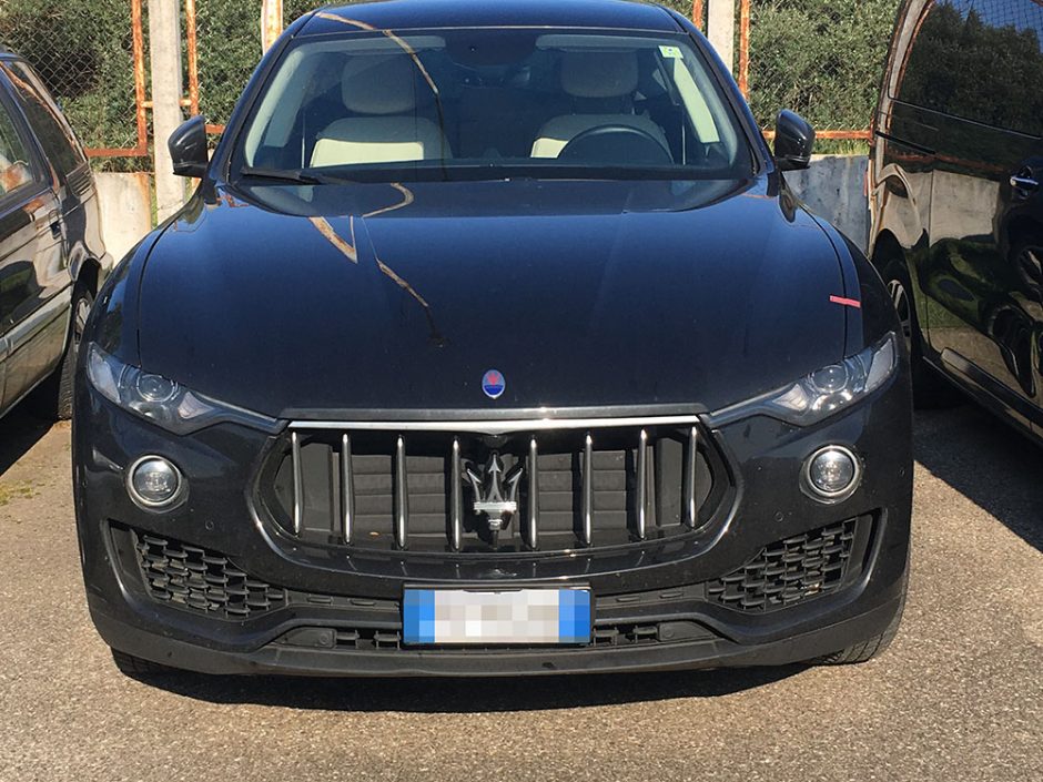 Pasieniečių laimikis – prabangūs, užsienyje vogti „Mercedes-Benz“ ir „Maserati“