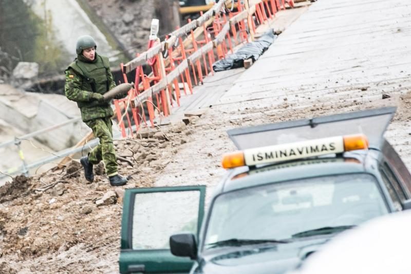 Netikėtas radinys: Zarasų rajone aptikti neteisėtai laikyti sprogmenys