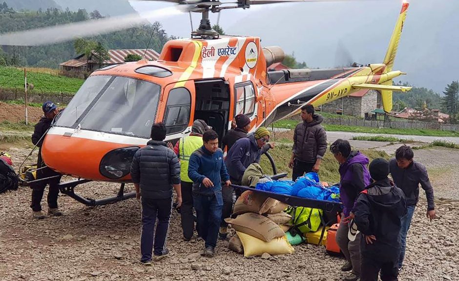 Vienapirštis alpinistas žuvo aštuntą kartą bandydamas įkopti į Everestą