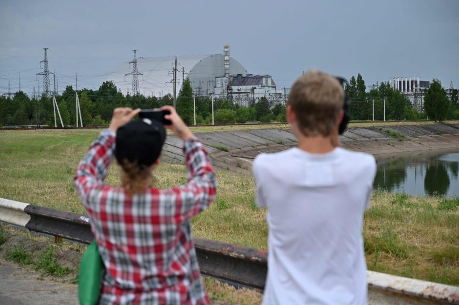 Pradedamas naudoti naujas Černobylio gaubtas – turėtų saugoti reaktorių šimtmetį