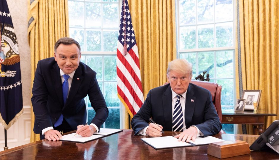 Lenkijos prezidentas birželį susitiks su D. Trumpu Baltuosiuose rūmuose