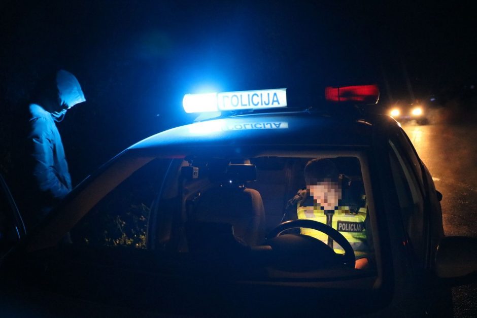 Gargžduose sustabdytas girtas policininkas: prie vairo sėdo apsvaigęs