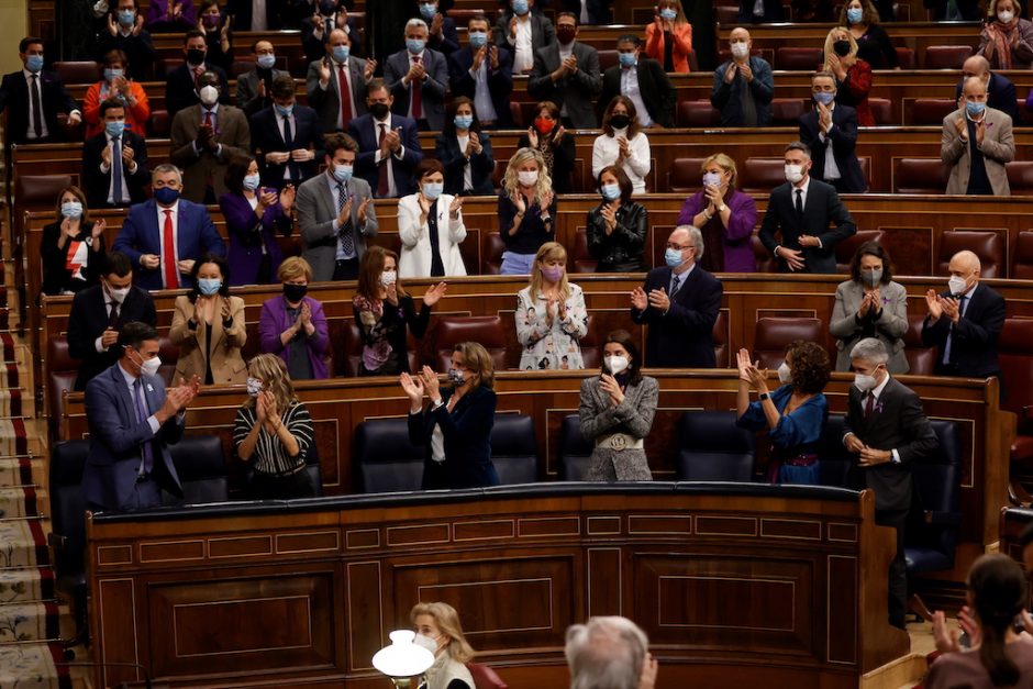 Svarbi Ispanijos premjero pergalė: parlamentas priėmė 2022 metų biudžetą