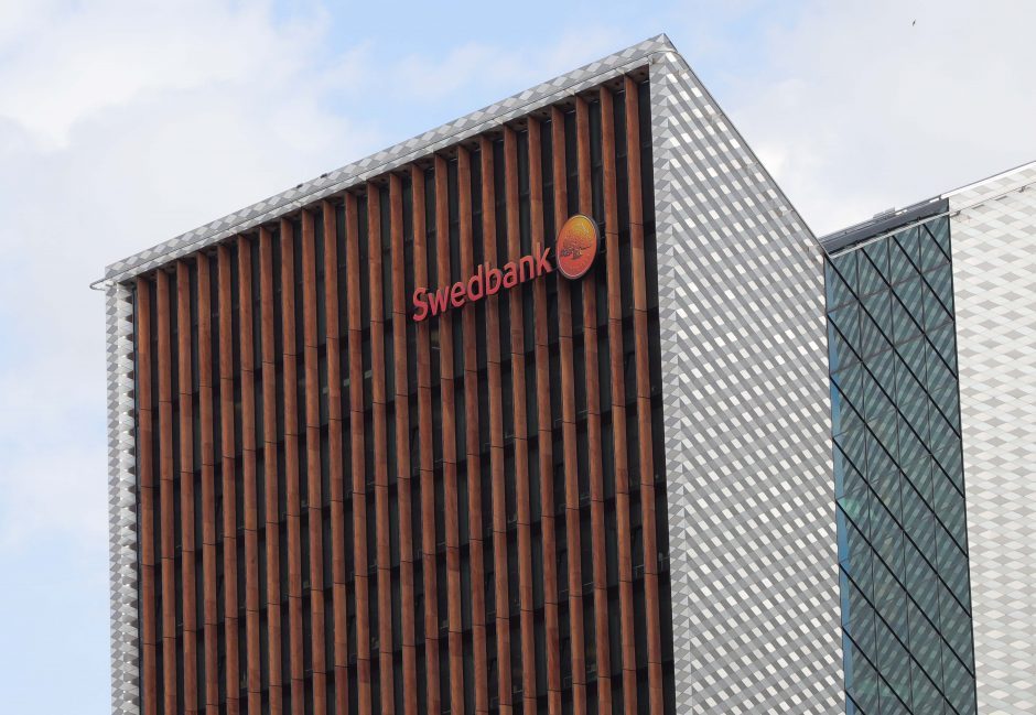 Dėmesio: ketvirtadienio naktį galimi „Swedbank“ paslaugų trikdžiai