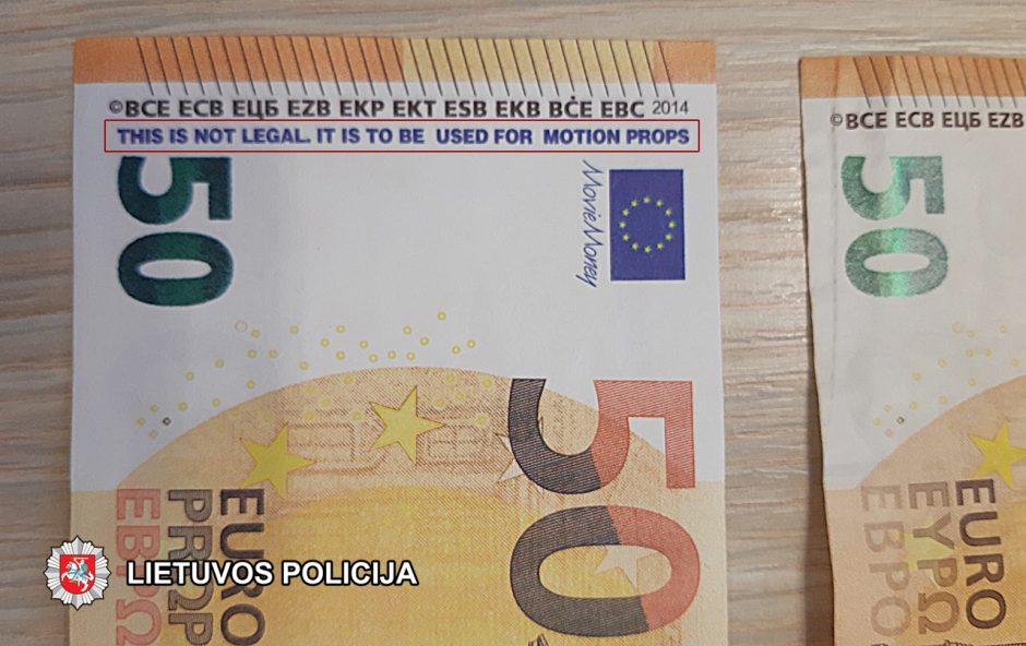 Sulaikytas Naujosios Akmenės gyventojas, už netikrus banknotus pirkęs telefonų