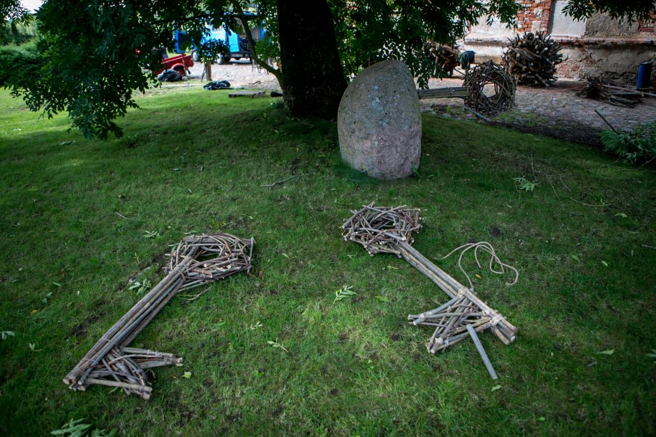 Festivalyje – istorijos ir žmonių gyvenimų įkvėptas žemės menas