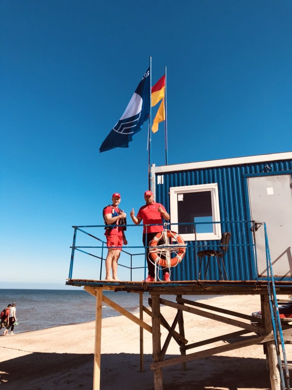 Palangos Birutės parko paplūdimyje plevėsuoja Mėlynoji vėliava