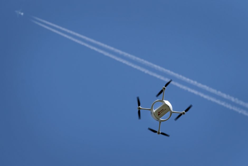 Dublino oro uostas trumpam sustabdė skrydžius dėl pastebėto drono