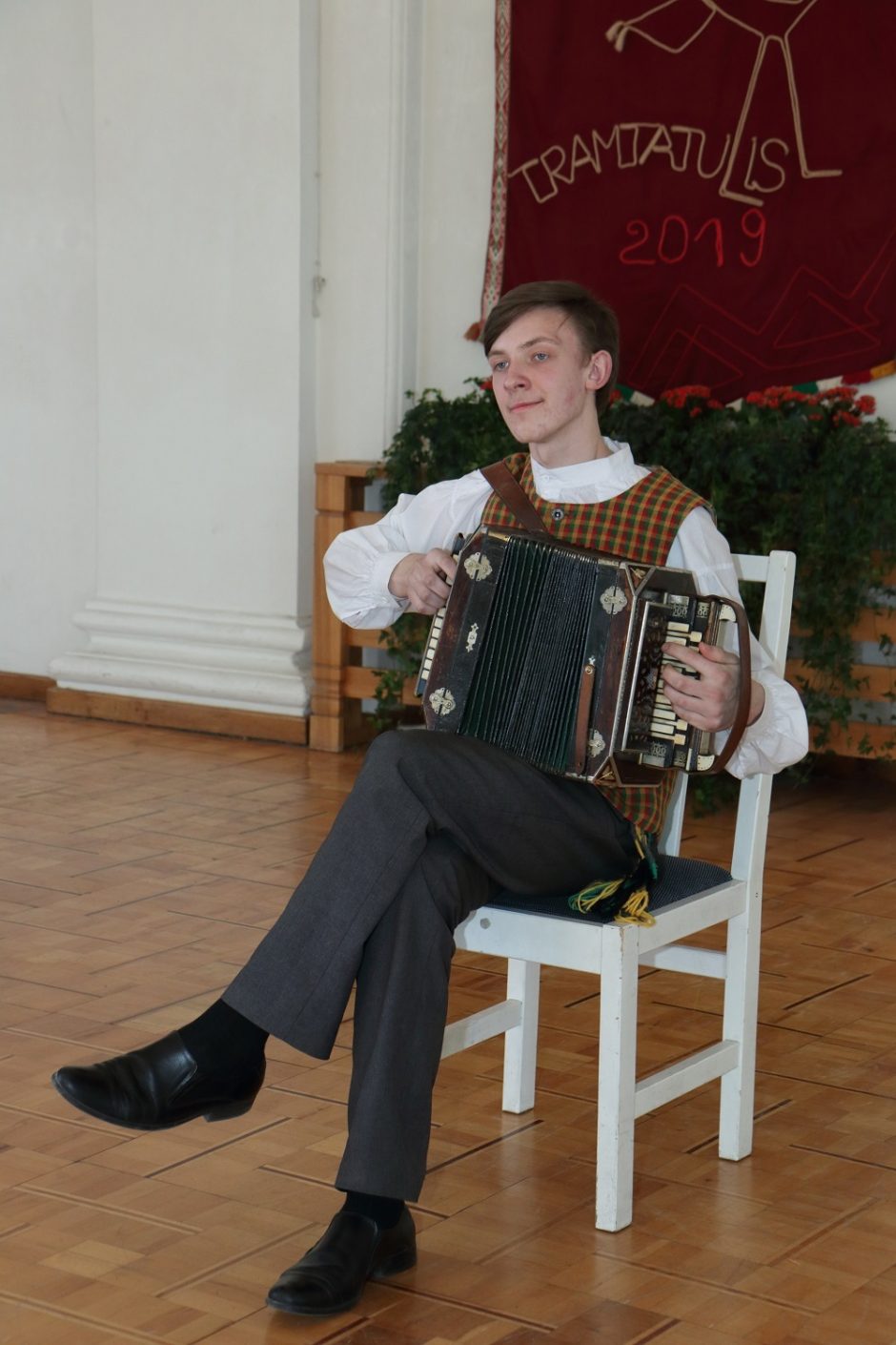 Išrinkti talentingiausi jaunieji folkloro atlikėjai