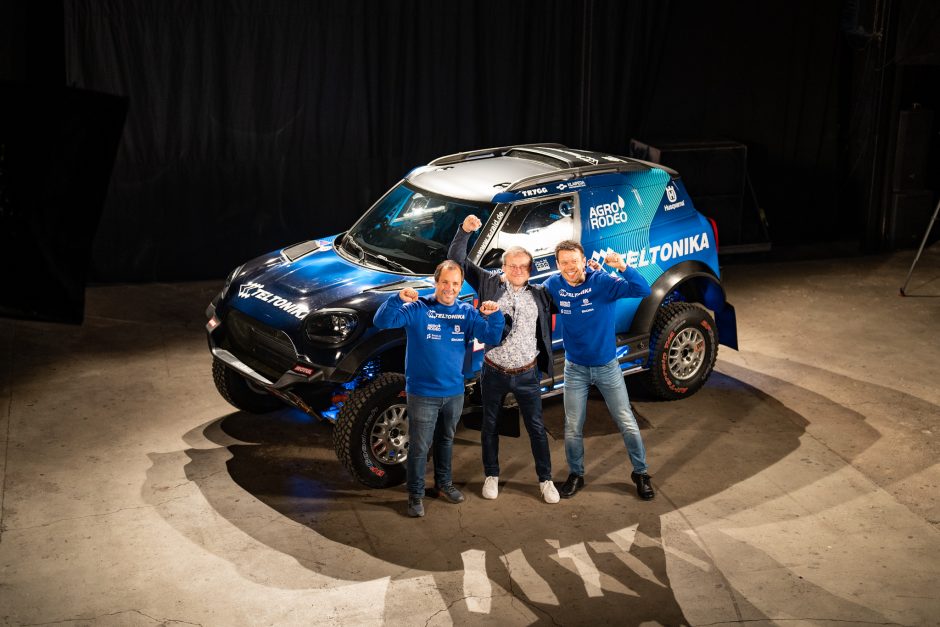 V. Žala pristatė Dakaro automobilį, šturmaną ir naują komandos pavadinimą