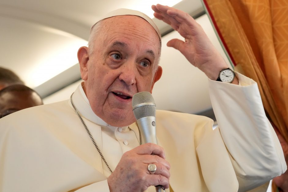 Popiežius ragina Europą per pandemiją demonstruoti solidarumą