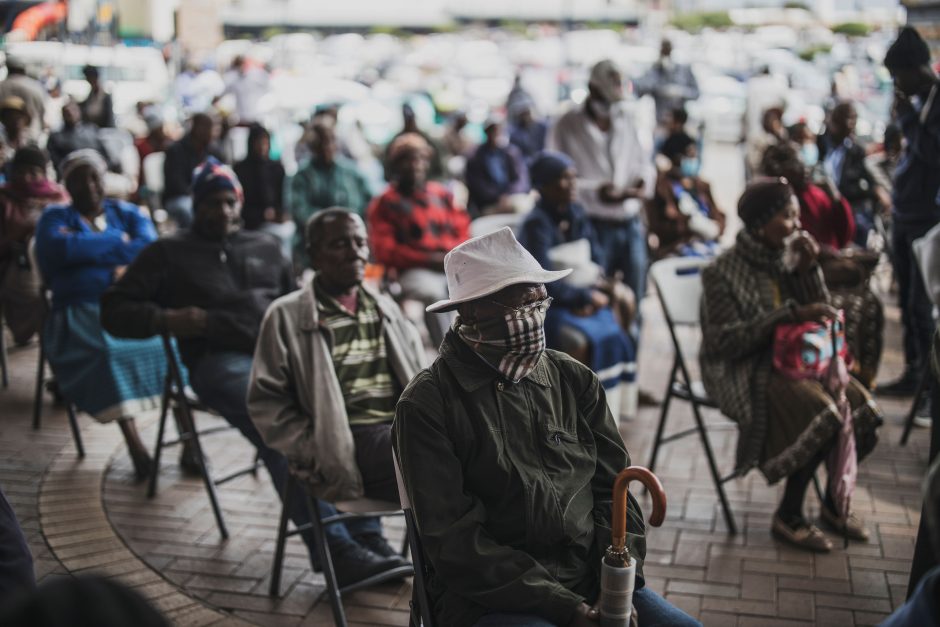 Afrikoje užsikrėtimo koronavirusu atvejų skaičius artėja prie 5 tūkst.