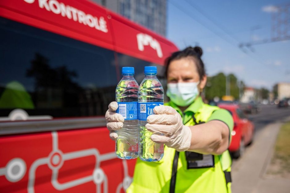 Gaivios naujienos sostinėje: vanduo stotelėse ir dar daugiau kondicionuojamo viešojo transporto