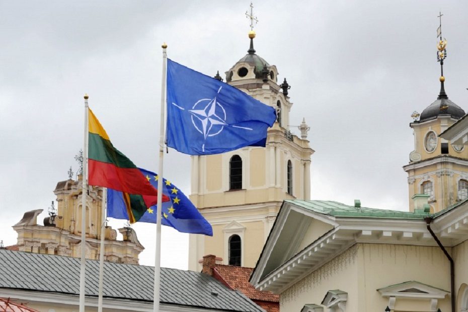 NATO į Lietuvą siunčia Kovos su hibridinėmis grėsmėmis paramos grupę