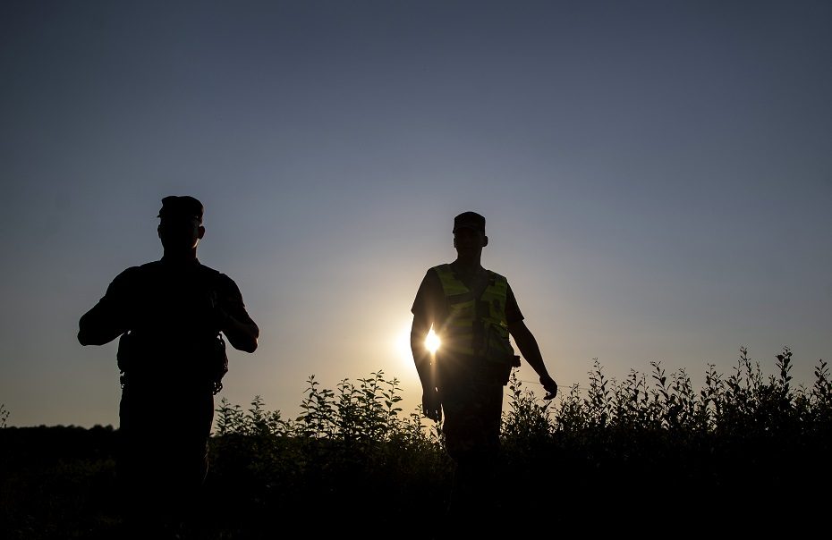 Praėjusią parą apgręžta apie 10 neteisėtų migrantų, Baltarusijos pusėje aidėjo šūviai