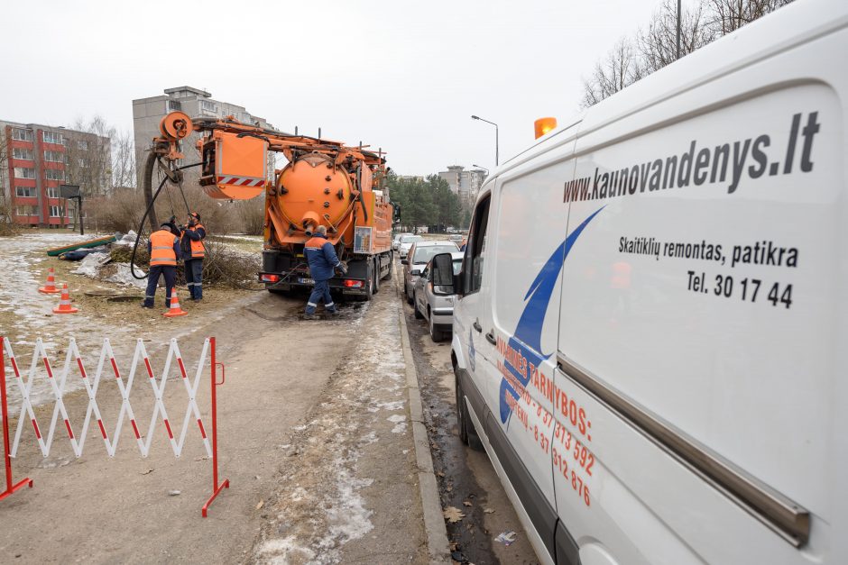 Akimirksniu ištirpęs sniegas parodė – buitinės ir lietaus nuotekos privalo būti surenkamos atskirai