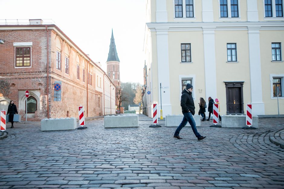 Rotušės aikštėje – eismo pokyčiai: vairuotojai sukti ratų čia negalės