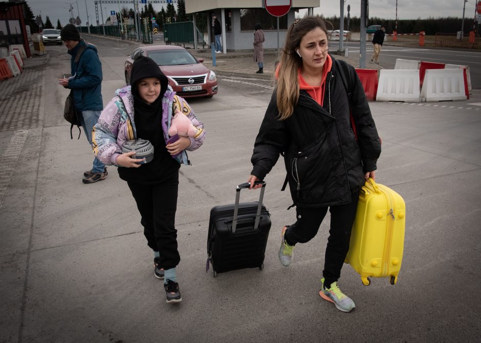 Lietuva dar metams ketina pratęsti lietuvių kilmės asmenų perkėlimą iš Ukrainos