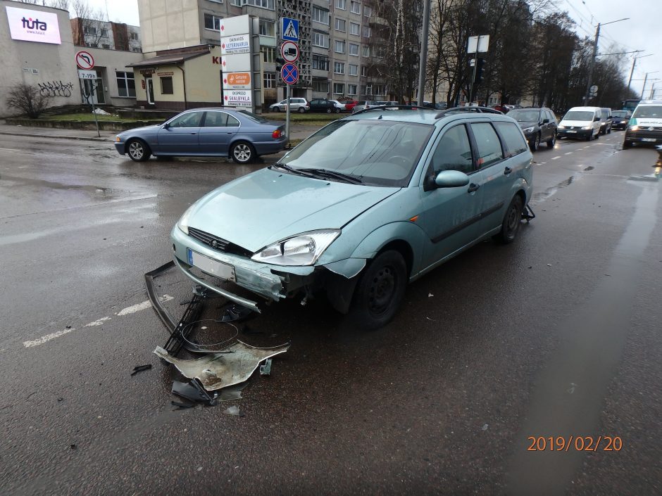 Gal matėte šią avariją Kaune? Pareigūnams reikia pagalbos