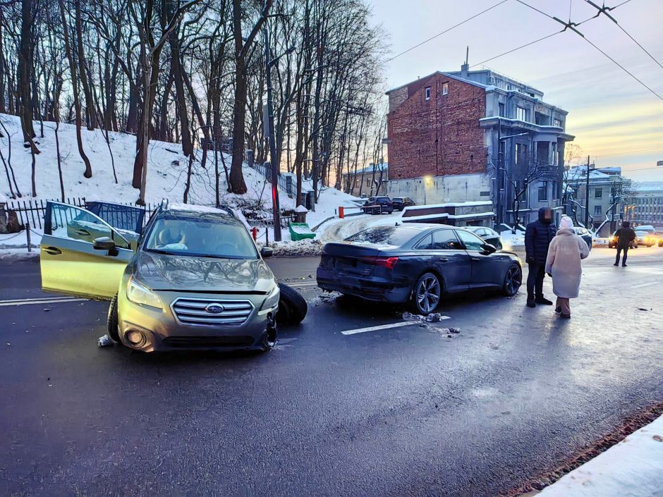 Avarija leidžiantis Parodos kalnu: laimei, blogiausias scenarijus nepasitvirtino