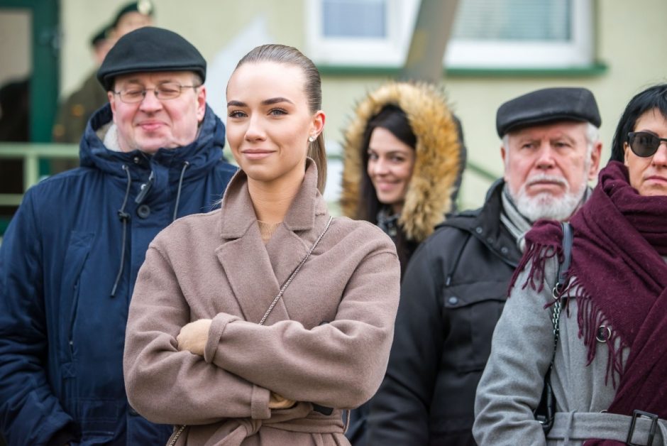 Vilniuje ir Kaune prisiekė jaunesniųjų karininkų vadų mokymų dalyviai