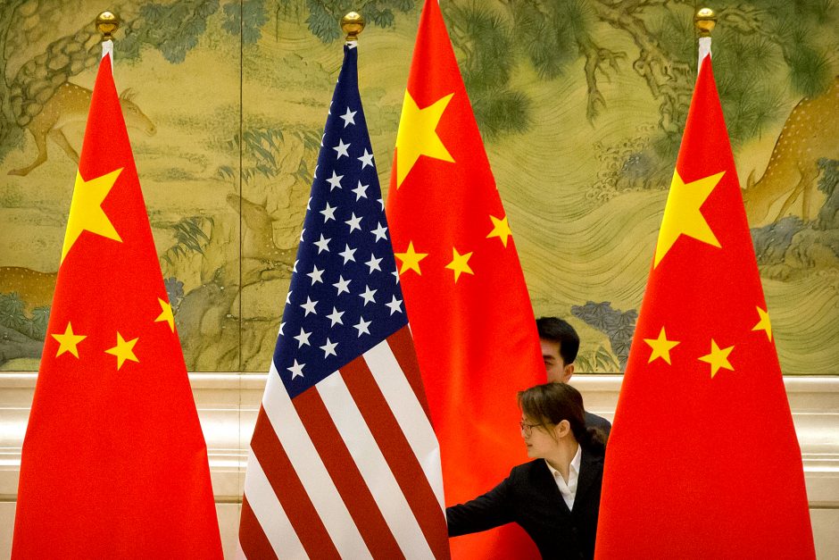 „The New York Times“: JAV slapta išsiuntė du kinų diplomatus