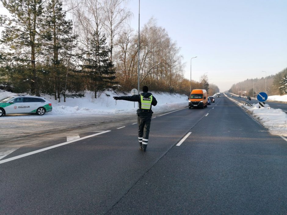 Kauno pareigūnams įkliuvęs beteisis vairuotojas: neturėjau laiko perlaikymui