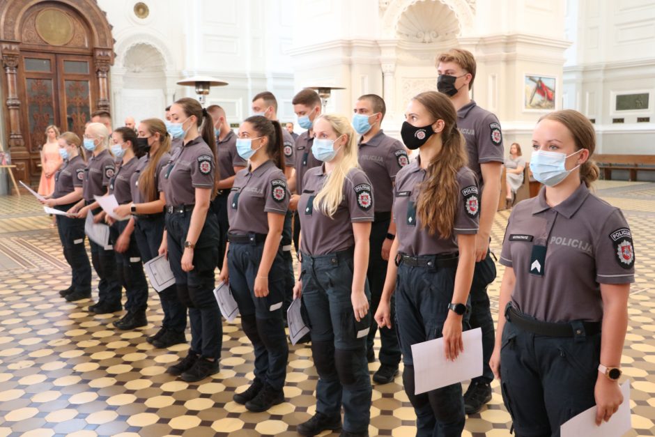 Kaune prisiekė nauji pareigūnai: šią profesiją pasirinko dėl noro padėti žmonėms