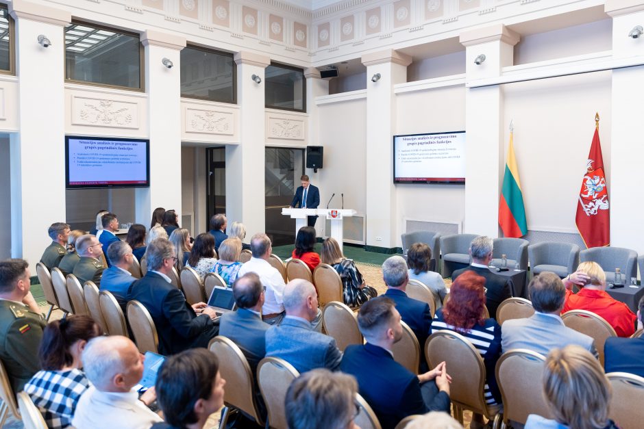 Prezidentas: būtina įvertinti, kaip karo akivaizdoje veiktų Lietuvos sveikatos sistema