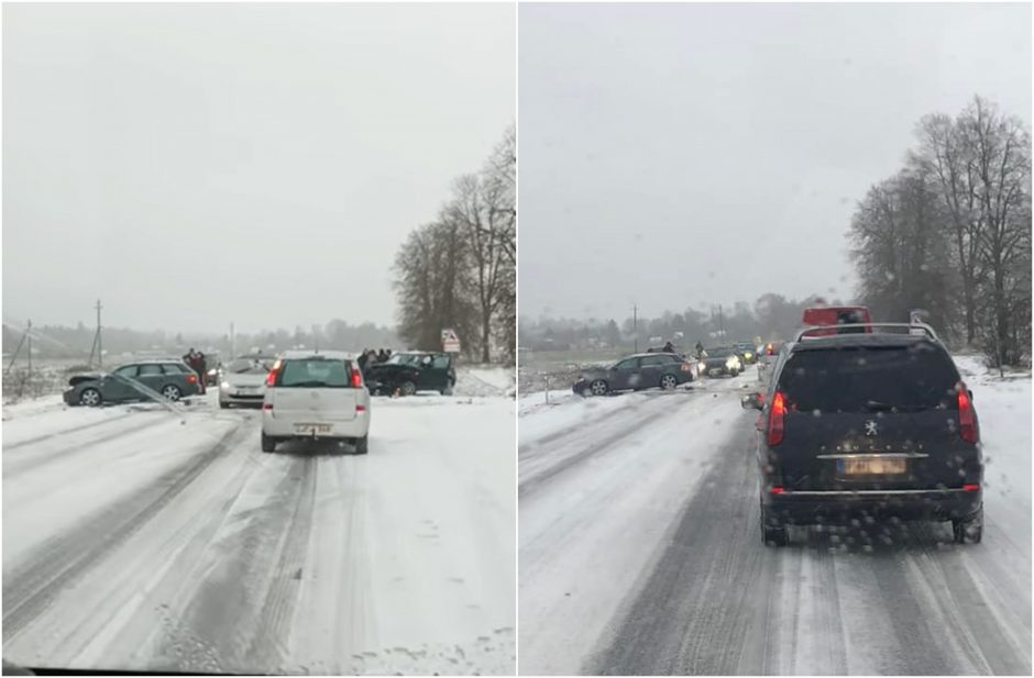 Trijų automobilių avarija Panevėžio rajone: nukentėjo trys žmonės