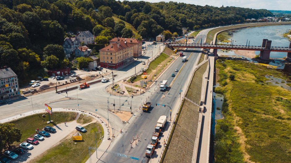 Netrukus vėl galėsime važiuoti Aleksoto tiltu: kokios naujovės lauks?