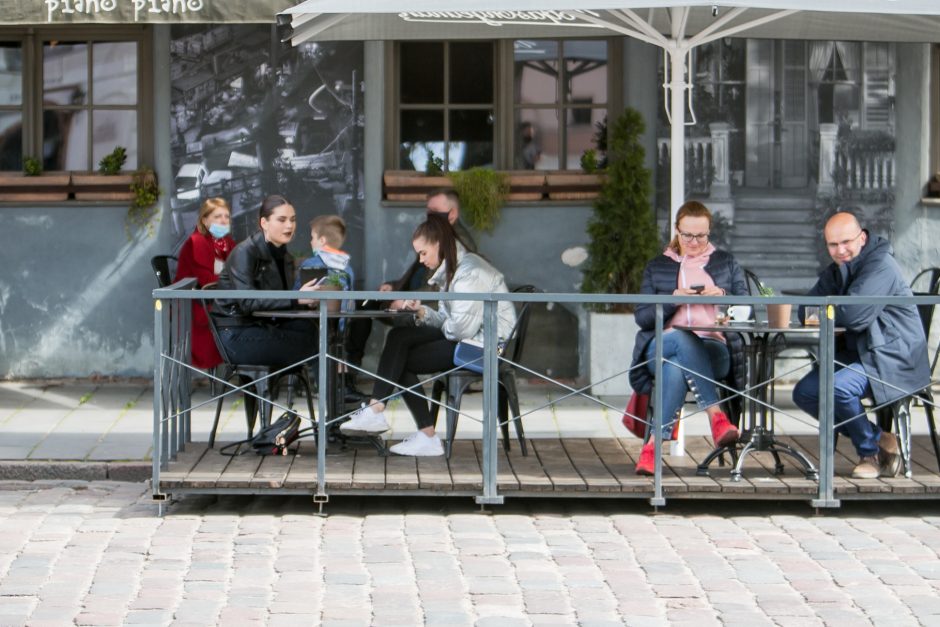 Pirmiausiai į kirpyklą, o tada – į lauko kavines