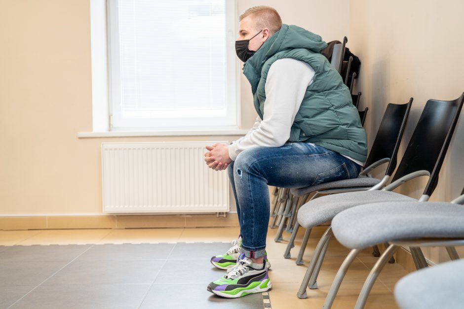 Akiplėšos suįžūlėjo po apklausos policijoje?