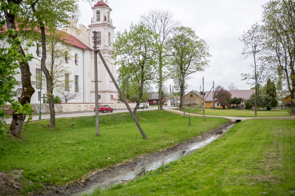 Jiezno brangakmenis – Pažaislio fundatorių Pacų pastatyta bažnyčia
