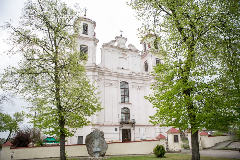 Jiezno brangakmenis – Pažaislio fundatorių Pacų pastatyta bažnyčia