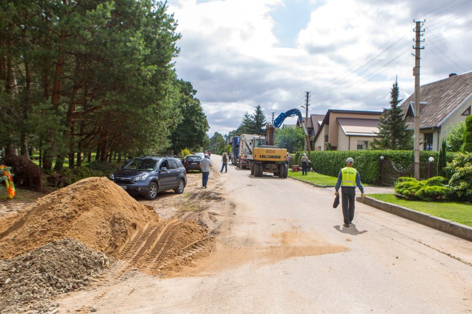 Kurortinei Kulautuvai modeliuojami nauji drabužiai