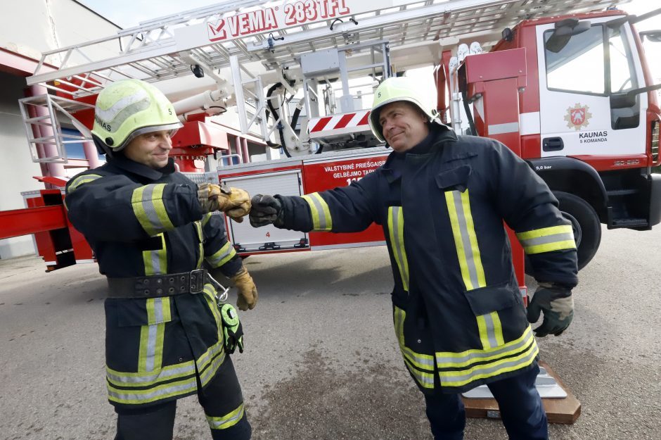 Šventinę dieną Kauno ugniagesiai fiksuoja malonią staigmeną – jau dešimt valandų be ugnies