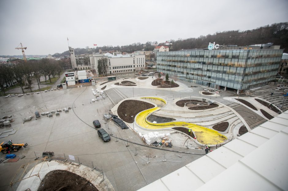 Vienybės aikštėje baigtos BLC 2 verslo centro statybos