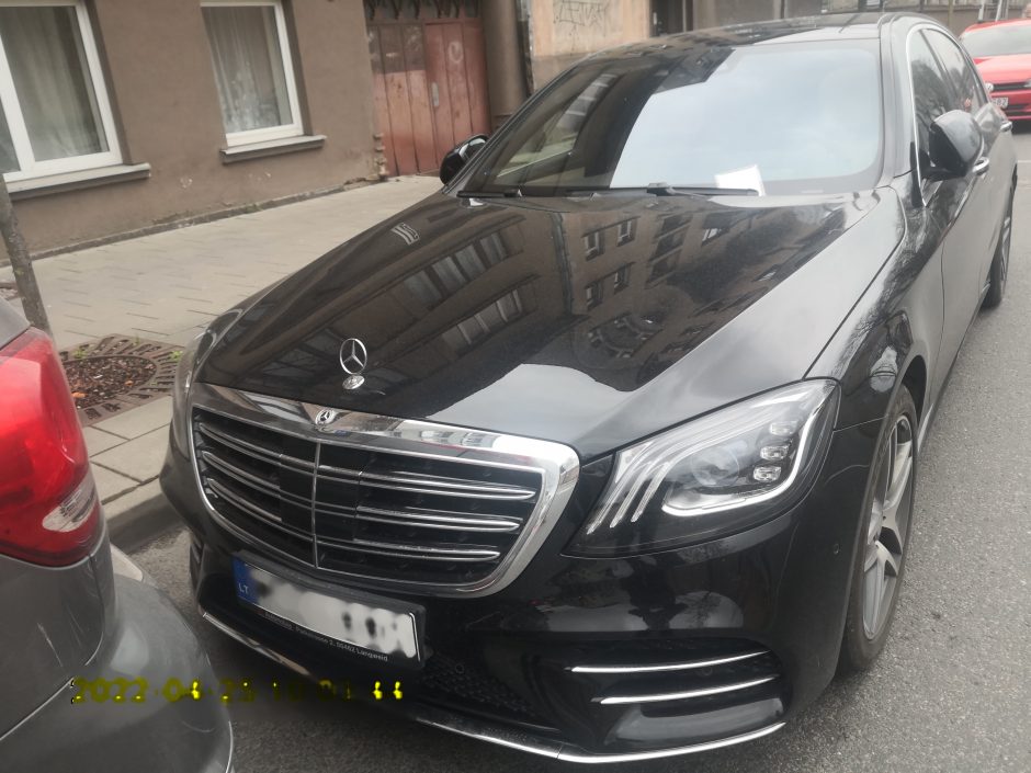 Jokios tolerancijos apsimestinei negaliai: Kaune sugriežtinta automobilių parkavimo tvarka