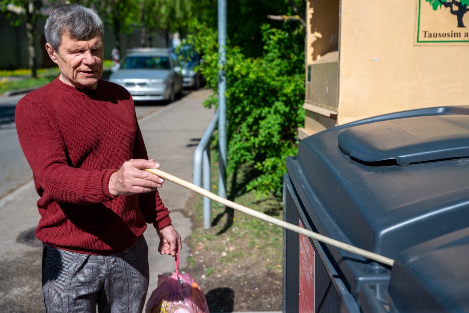 Kauno žingsnis: ant konteinerių – užrašai Brailio raštu