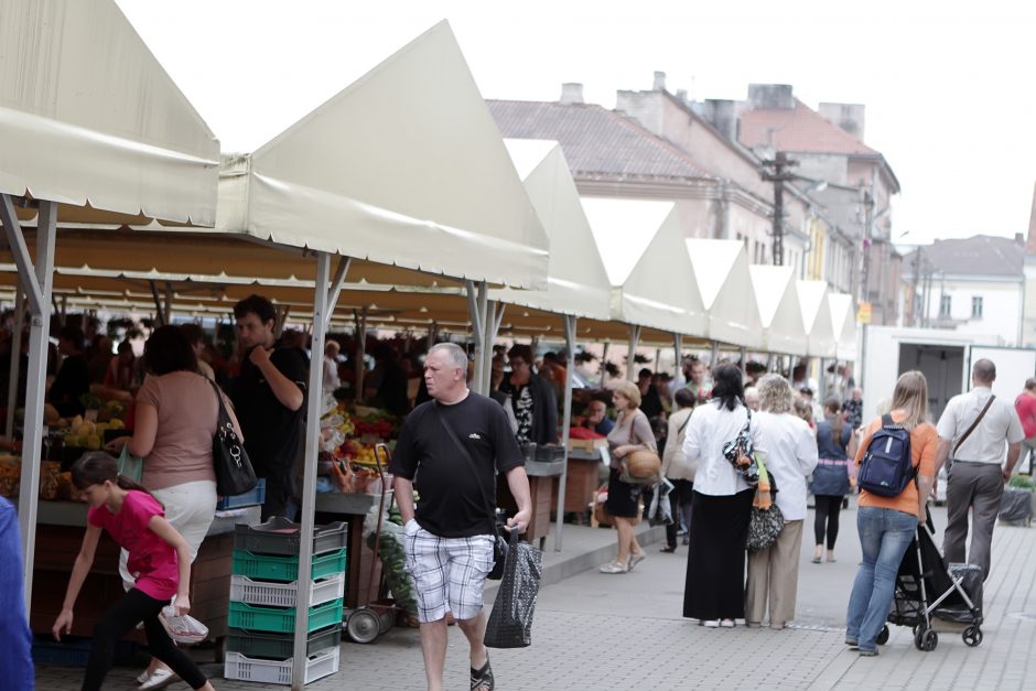 Uostamiesčio senasis turgus lipa iš duobės