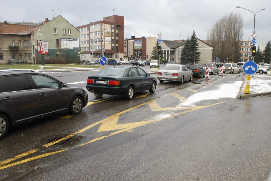 Uostamiestyje panaikins žiedinę sankryžą