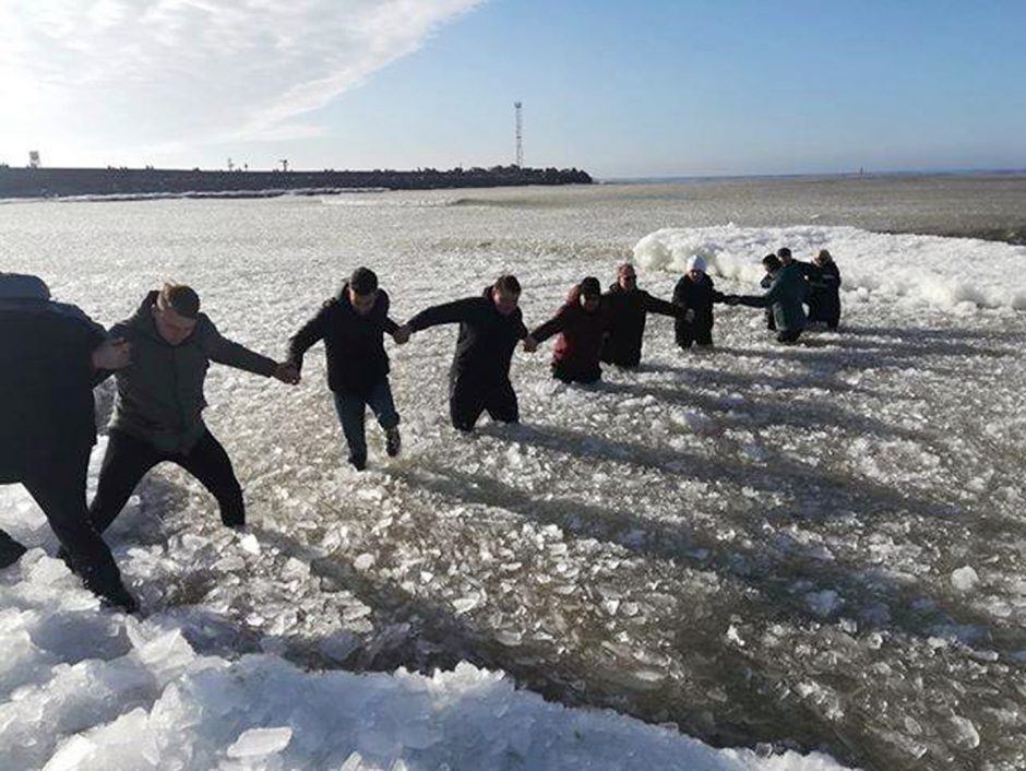 Dėl nuotraukos – per plauką nuo mirties