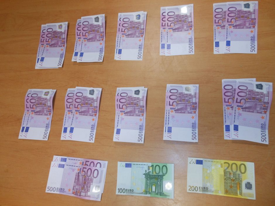 Rusijos pilietis Nidoje įkliuvo su grynųjų pinigų kontrabanda